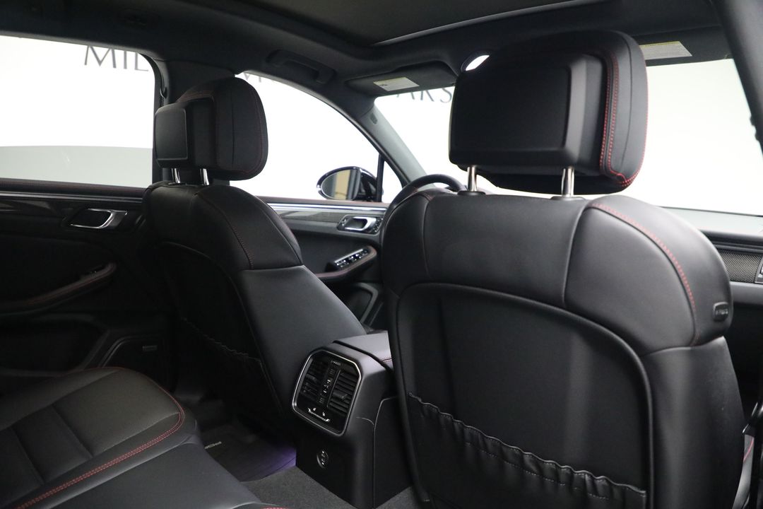 2023 Porsche Macan