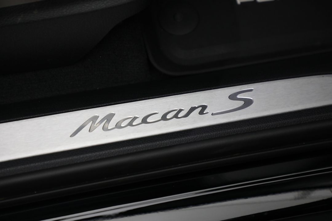 2023 Porsche Macan