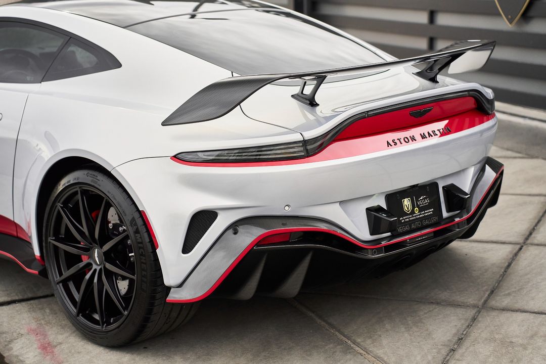 2023 Aston Martin Vantage