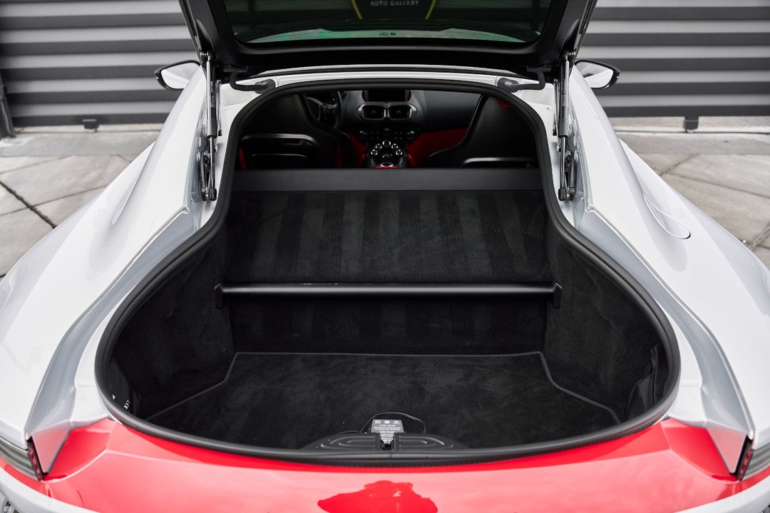 2023 Aston Martin Vantage