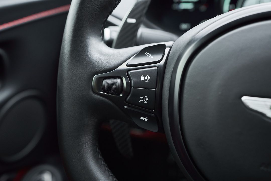 2023 Aston Martin Vantage