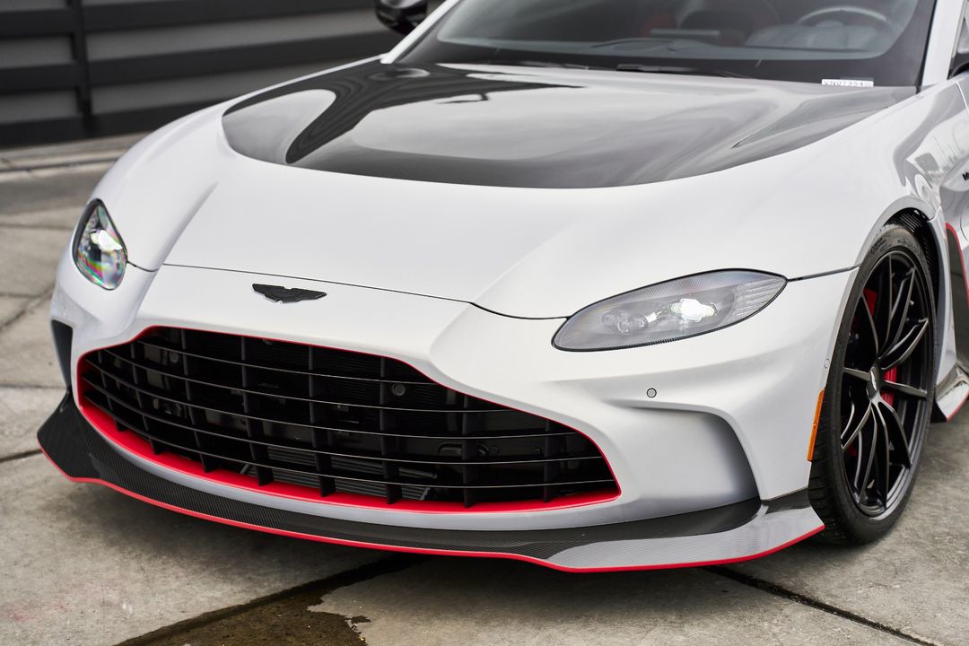 2023 Aston Martin Vantage