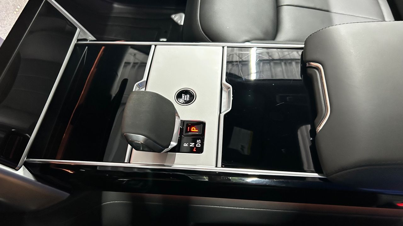 2024 Land Rover Range Rover