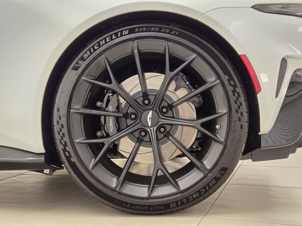 2026 Aston Martin Vantage