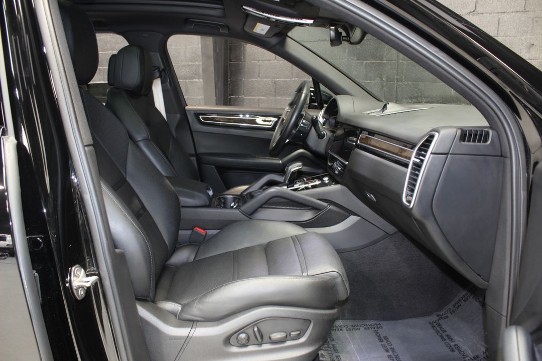 2023 Porsche Cayenne