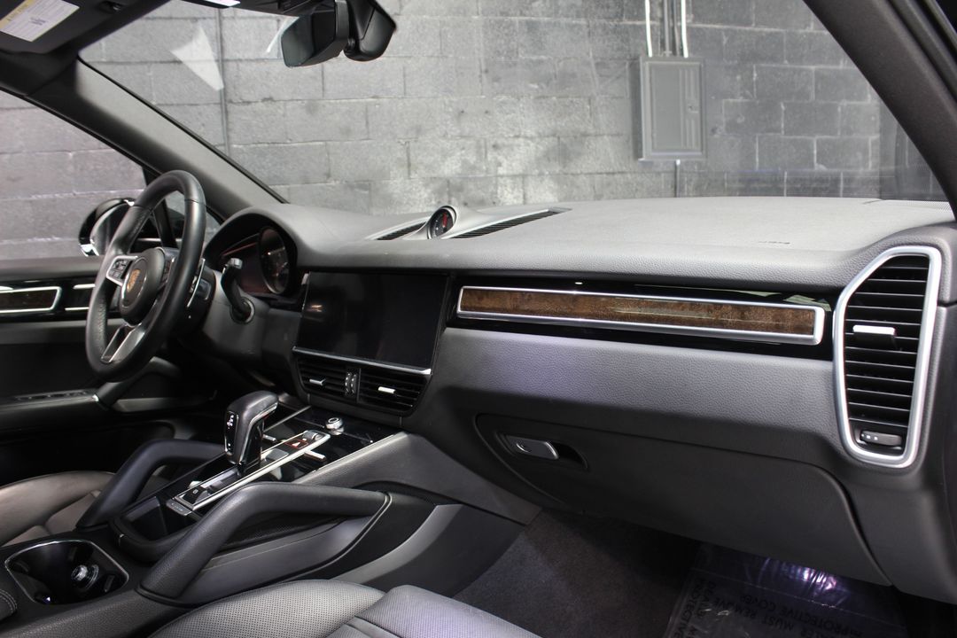 2023 Porsche Cayenne