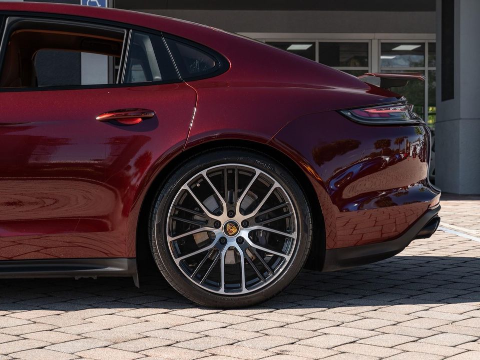 2023 Porsche Panamera