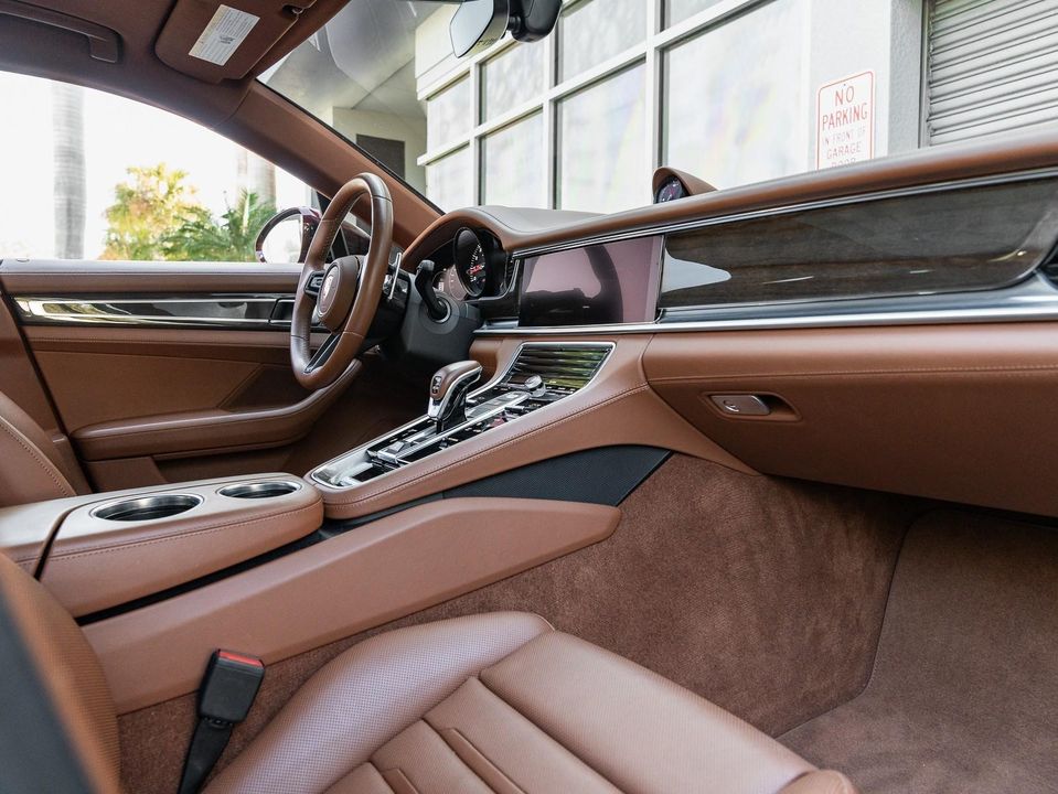 2023 Porsche Panamera