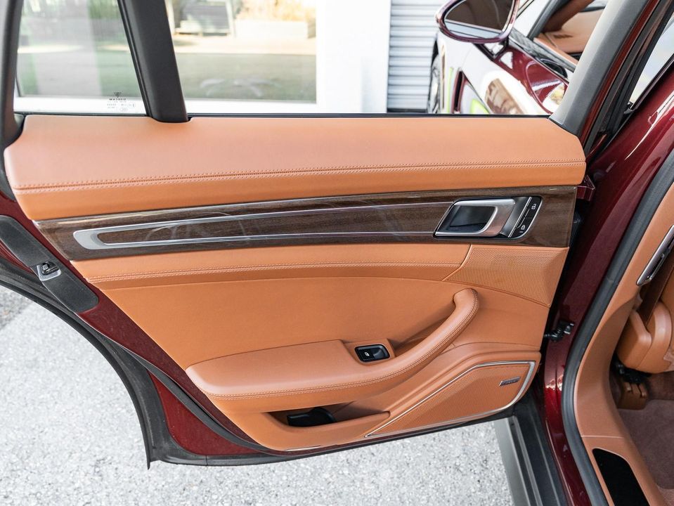 2023 Porsche Panamera