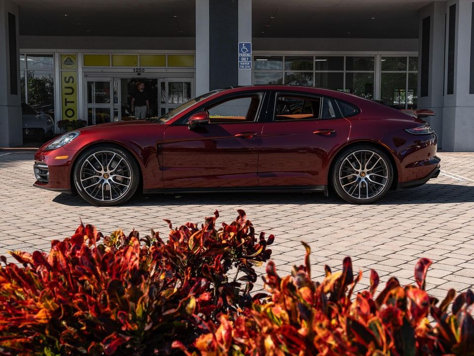 2023 Porsche Panamera