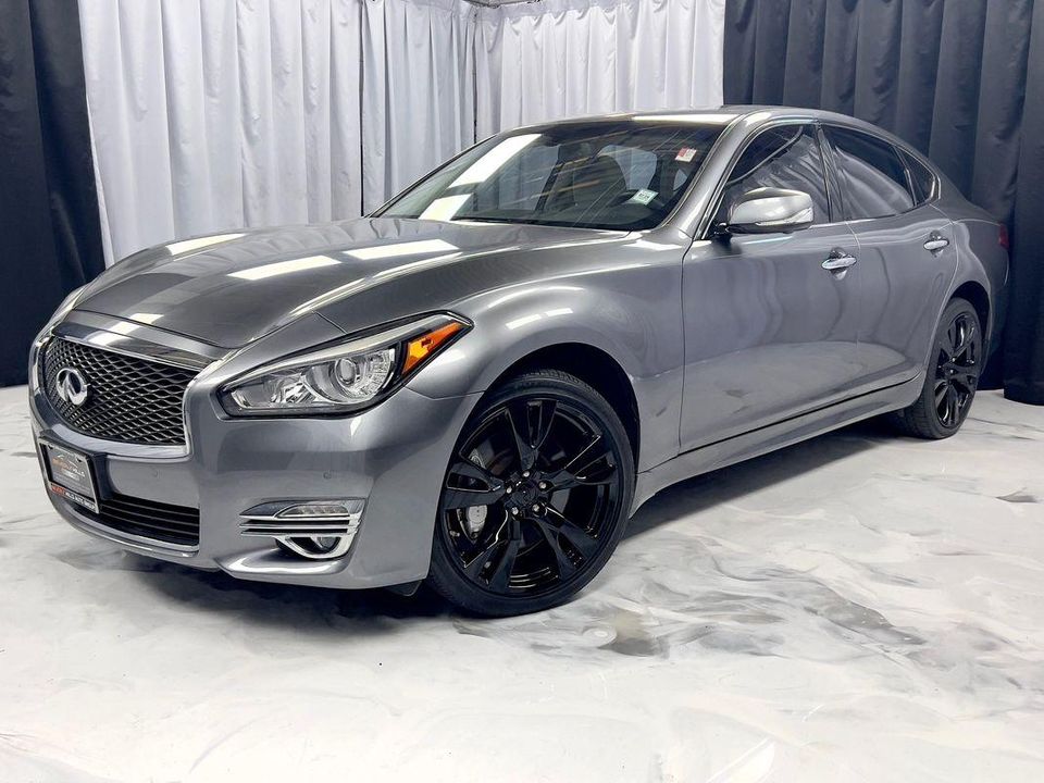 2015 INFINITI Q70 3.7