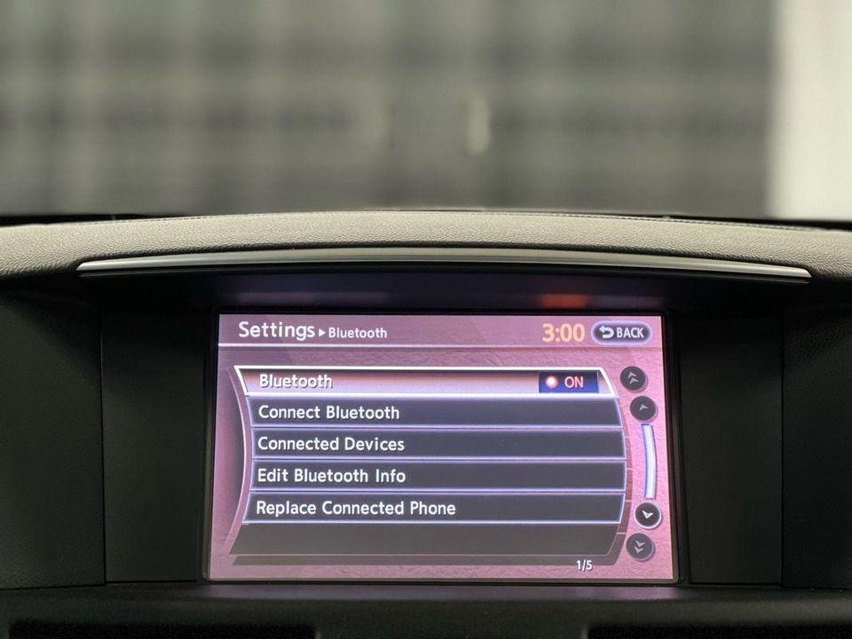 2015 INFINITI Q70 3.7