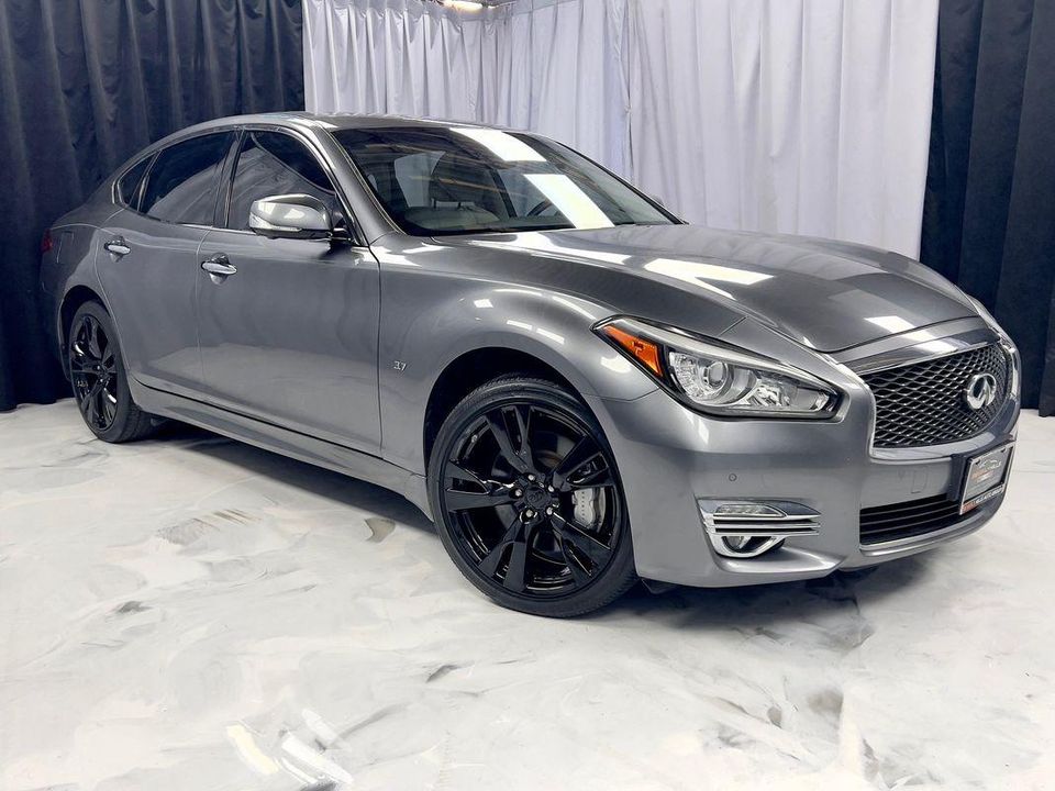 2015 INFINITI Q70 3.7