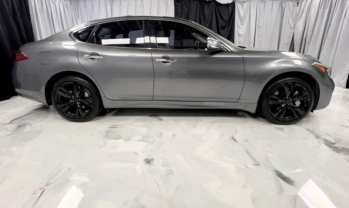 2015 INFINITI Q70 3.7