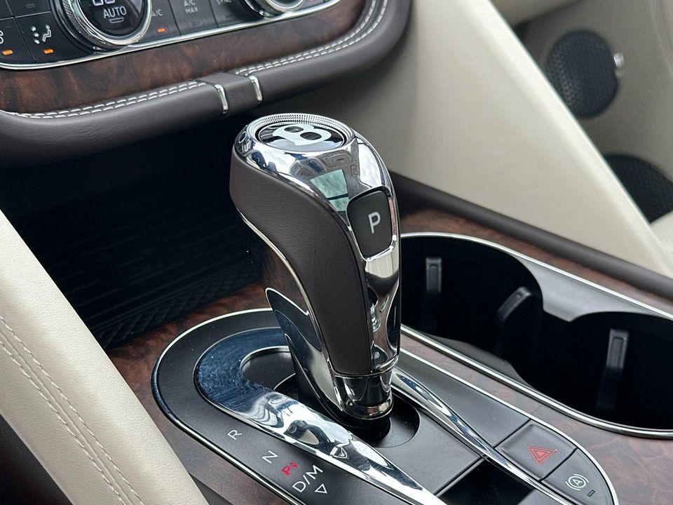 2025 Bentley Bentayga