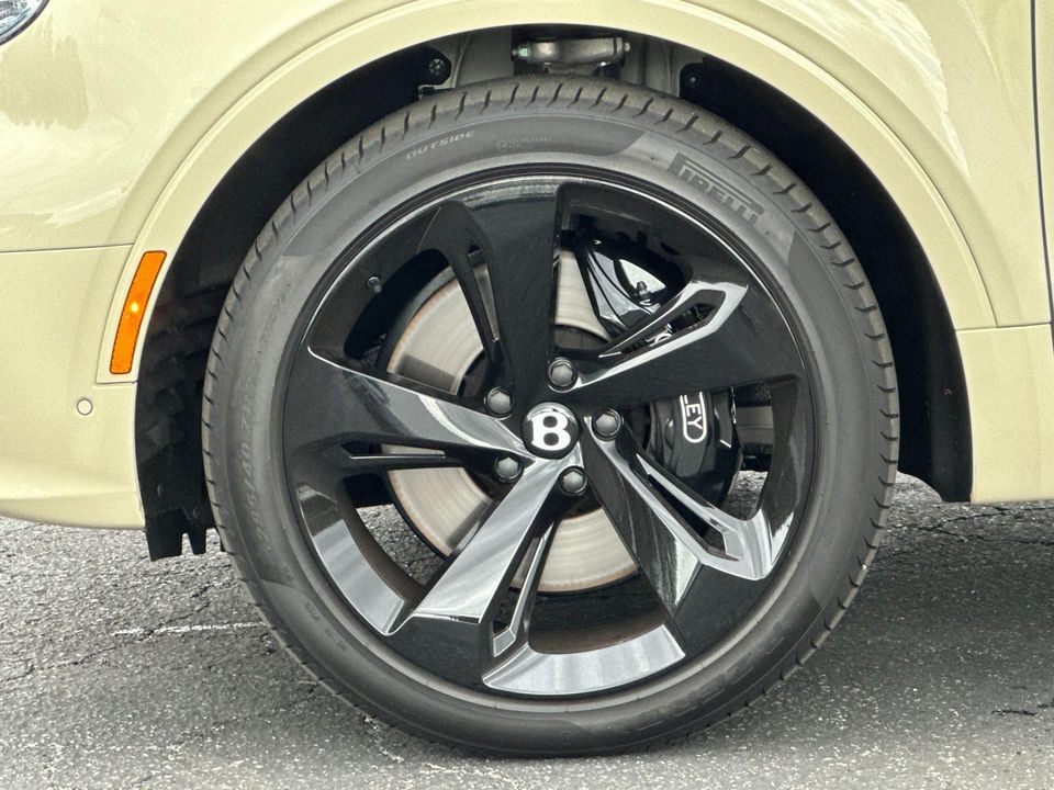 2025 Bentley Bentayga