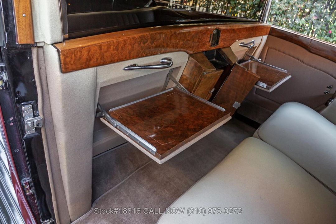 1949 Rolls-Royce Silver Wraith Limousine