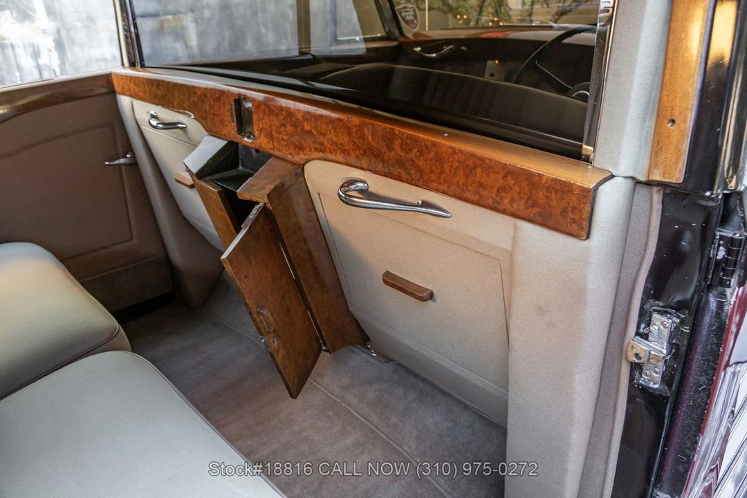 1949 Rolls-Royce Silver Wraith Limousine