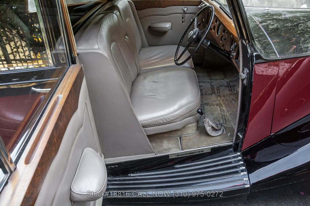1949 Rolls-Royce Silver Wraith Limousine
