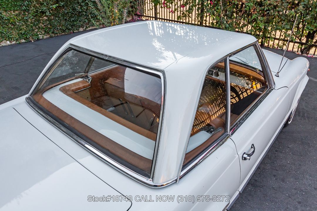 1966 Mercedes-Benz 230SL