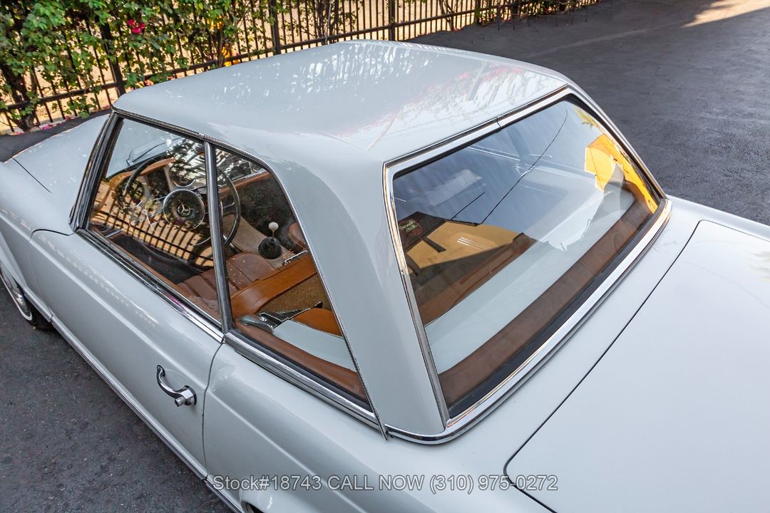 1966 Mercedes-Benz 230SL