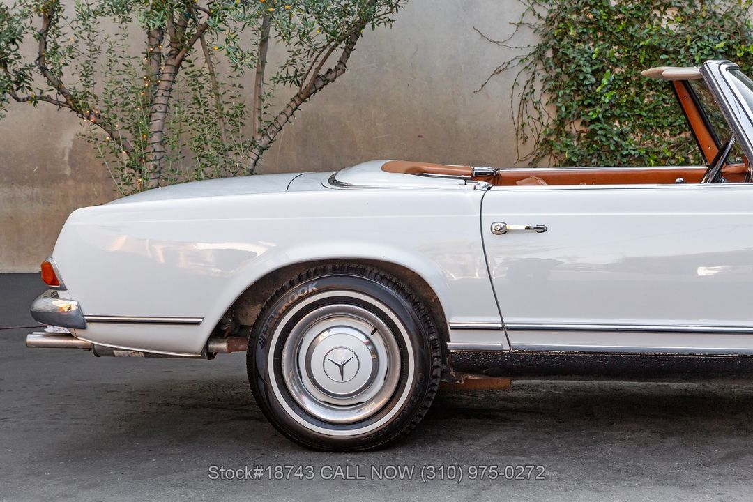 1966 Mercedes-Benz 230SL
