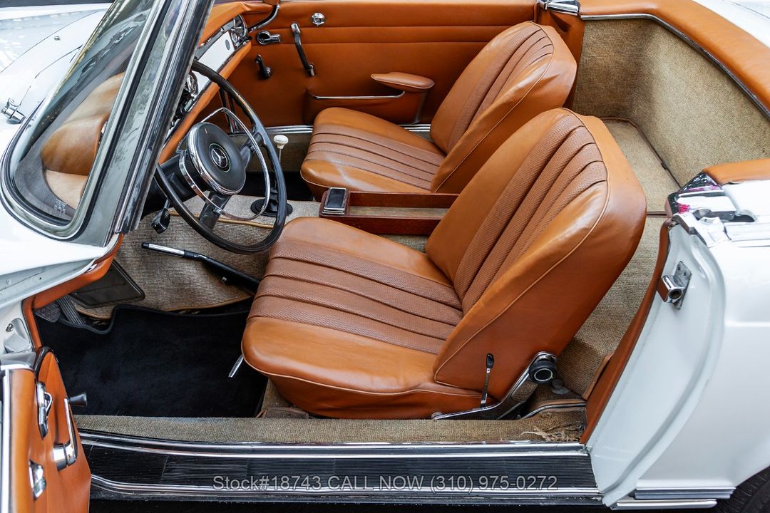 1966 Mercedes-Benz 230SL