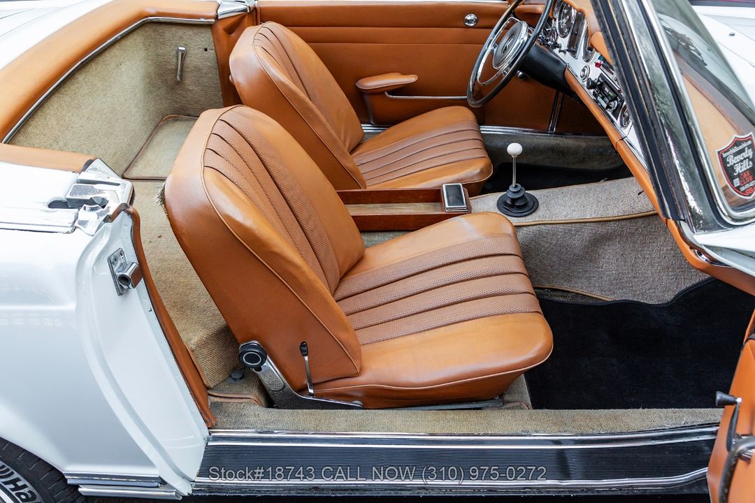 1966 Mercedes-Benz 230SL