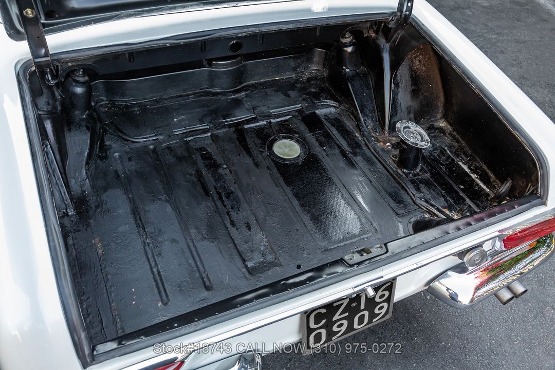 1966 Mercedes-Benz 230SL
