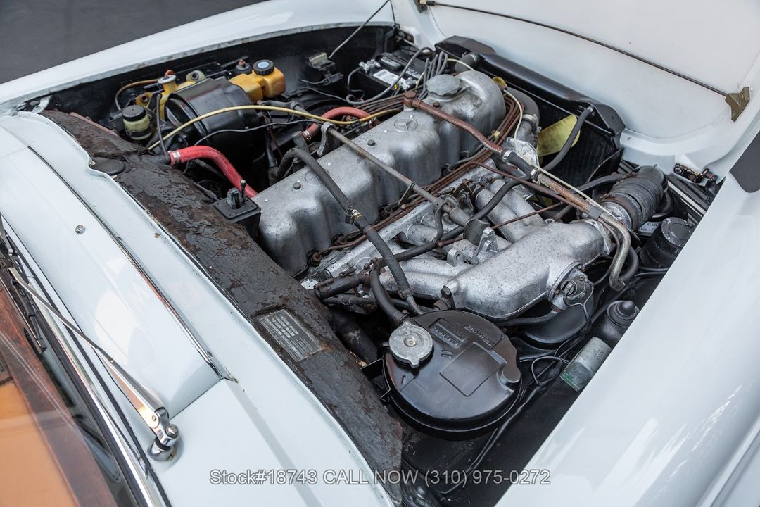 1966 Mercedes-Benz 230SL
