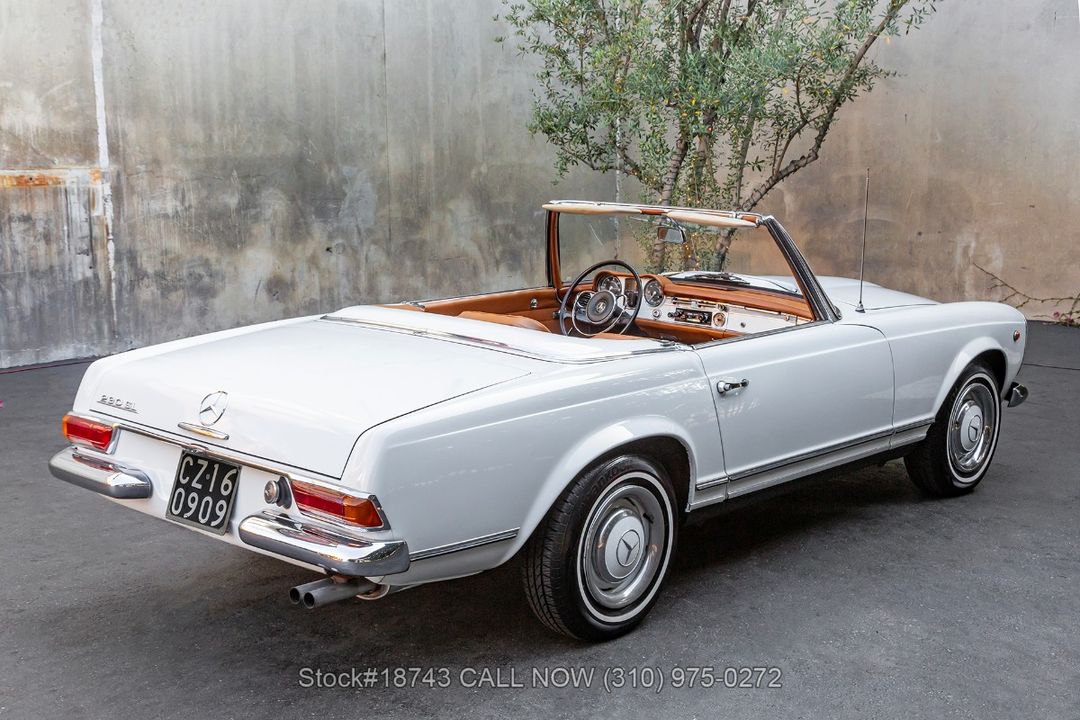 1966 Mercedes-Benz 230SL