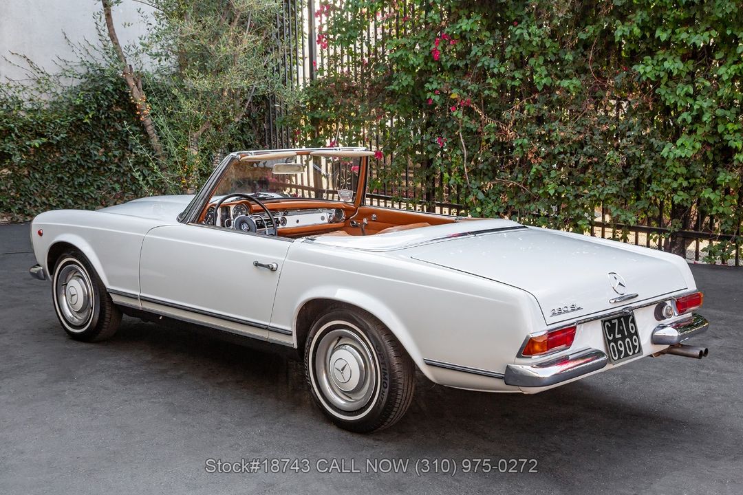 1966 Mercedes-Benz 230SL