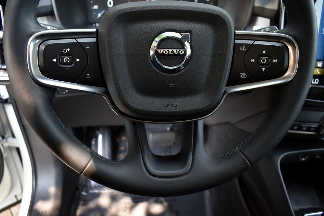 2022 Volvo XC40 T5 AWD