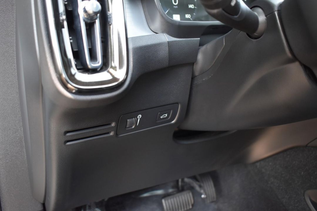 2022 Volvo XC40 T5 AWD