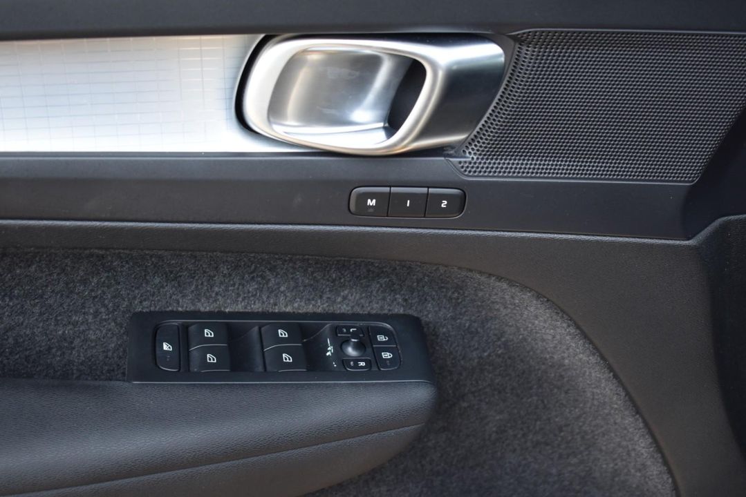 2022 Volvo XC40 T5 AWD