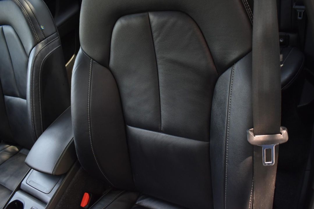 2022 Volvo XC40 T5 AWD