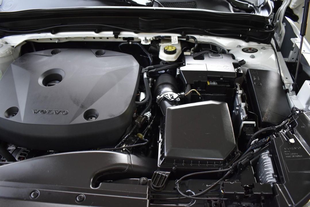2022 Volvo XC40 T5 AWD