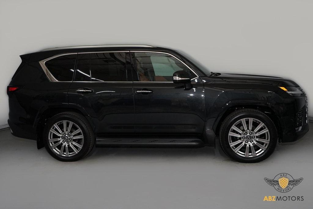 2025 Lexus LX 700h