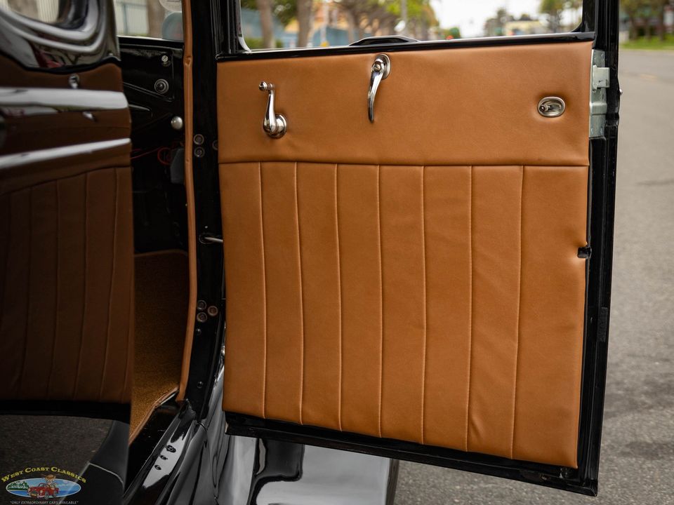 1930 Ford Model A 5 Window