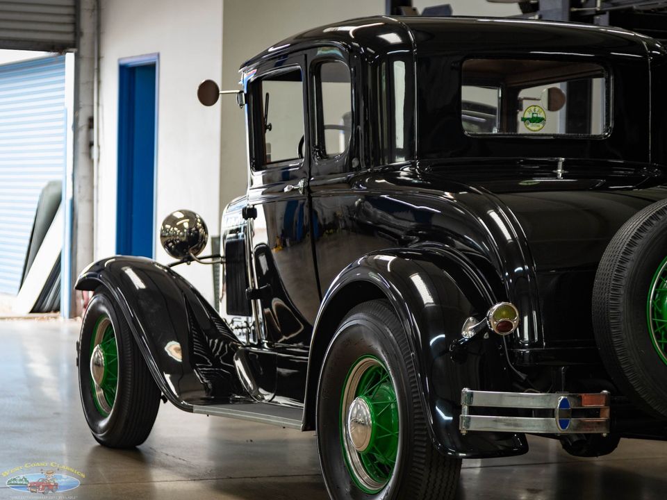 1930 Ford Model A 5 Window