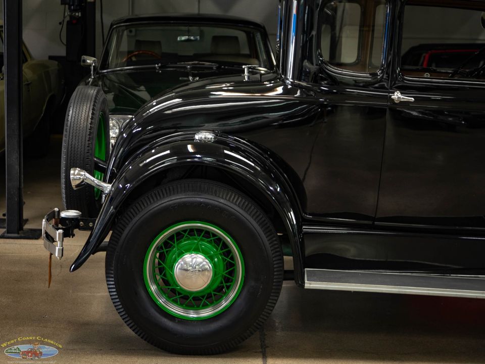 1930 Ford Model A 5 Window