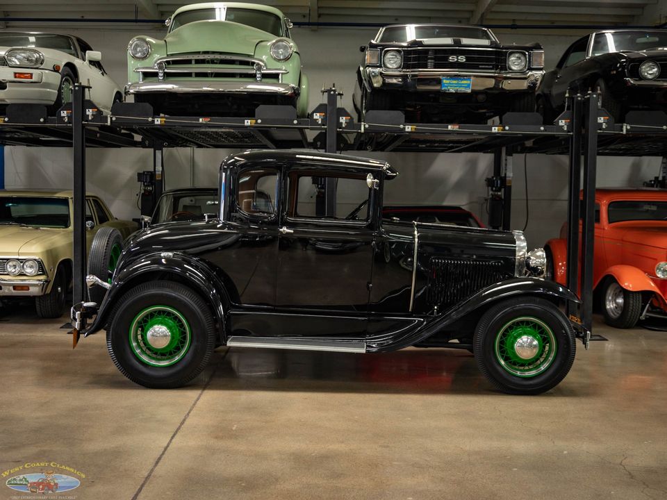 1930 Ford Model A 5 Window