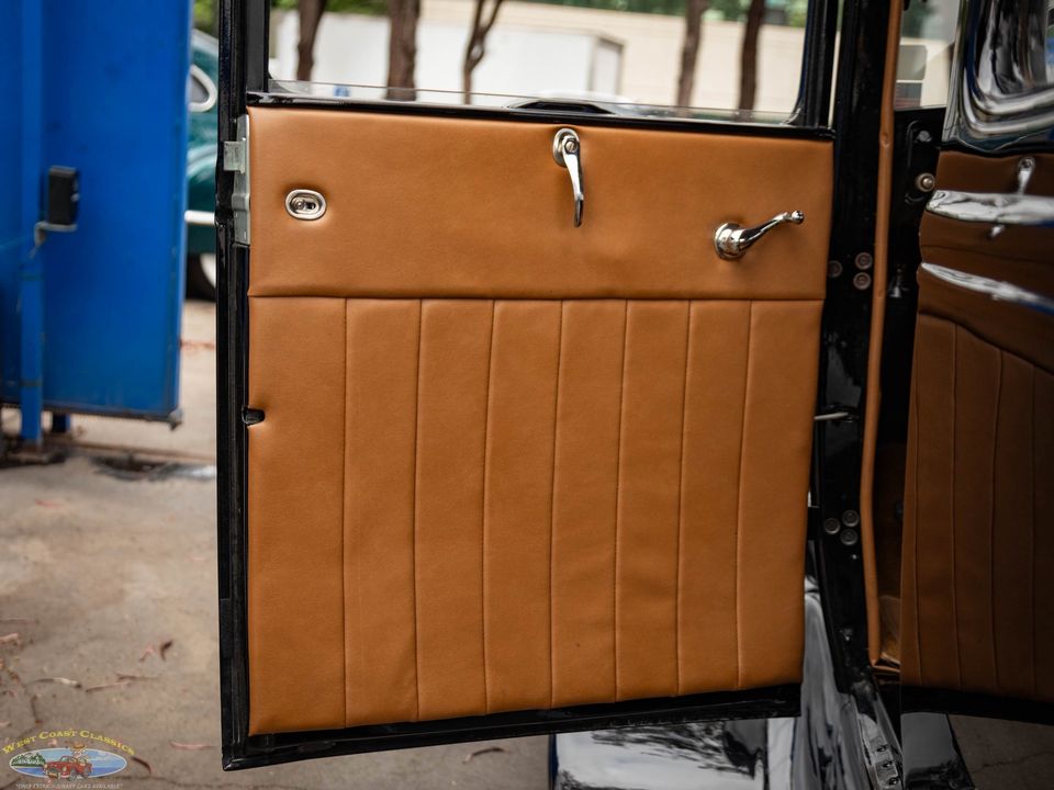 1930 Ford Model A 5 Window