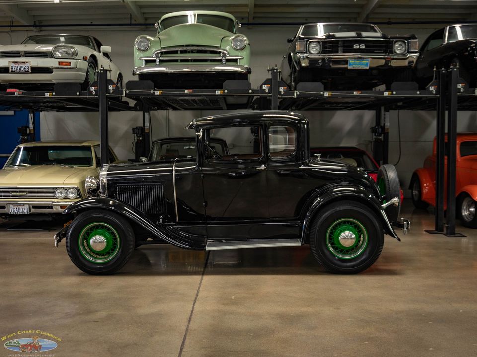 1930 Ford Model A 5 Window