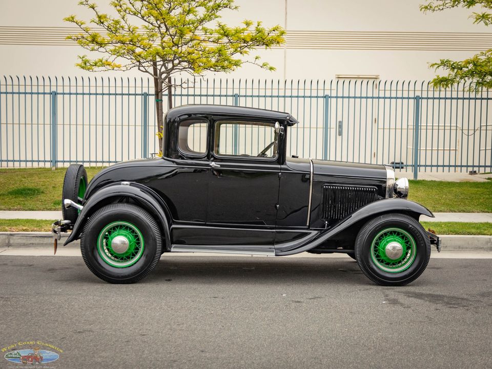 1930 Ford Model A 5 Window