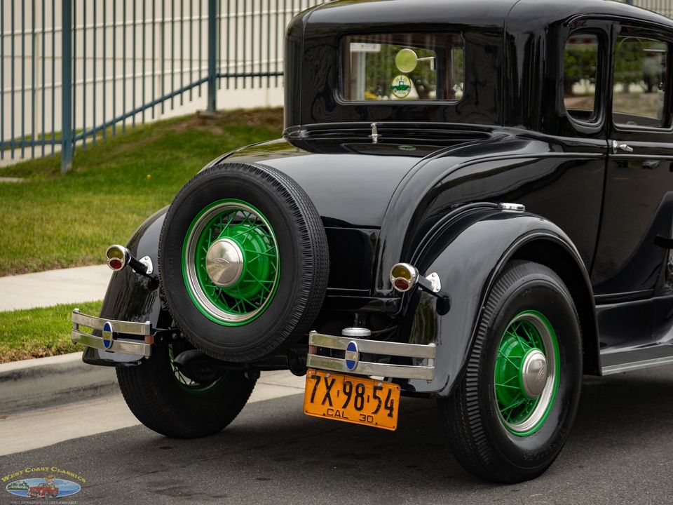 1930 Ford Model A 5 Window