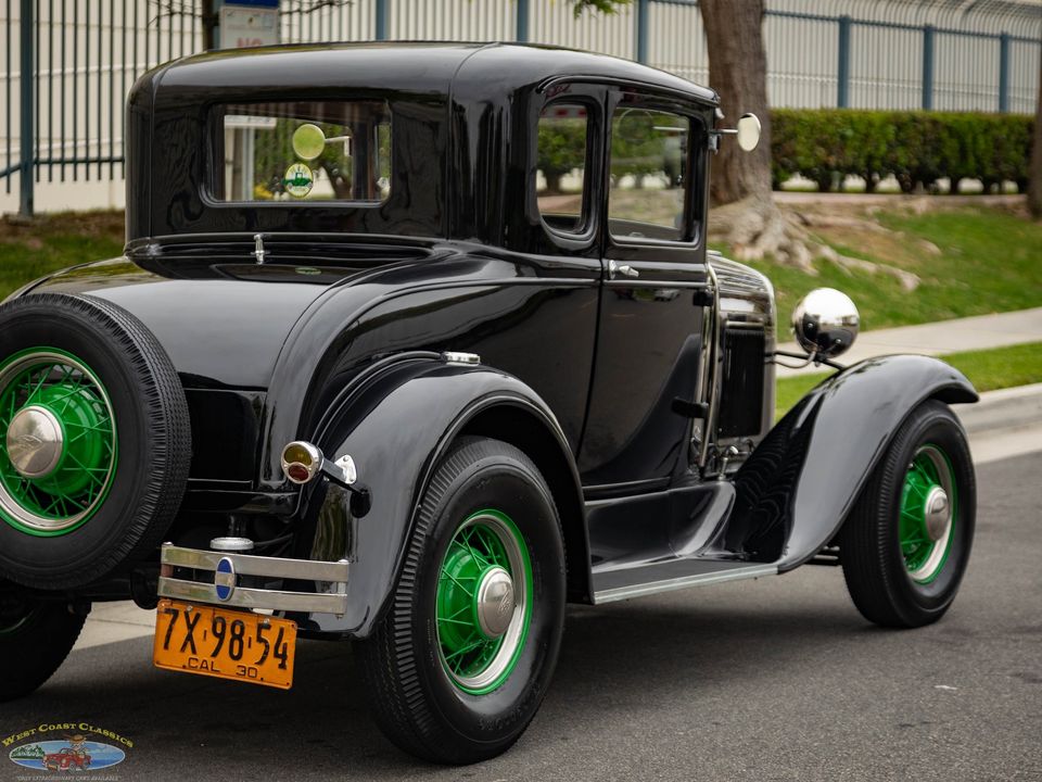 1930 Ford Model A 5 Window