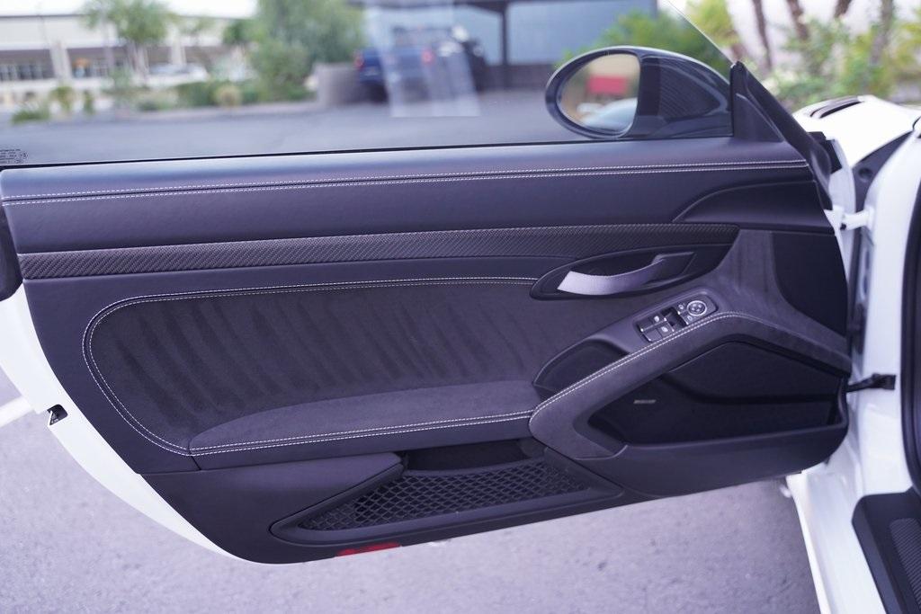 2024 Porsche 718 Cayman