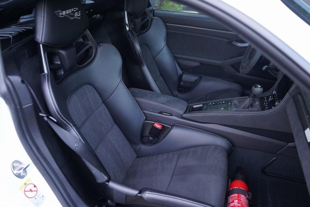 2024 Porsche 718 Cayman