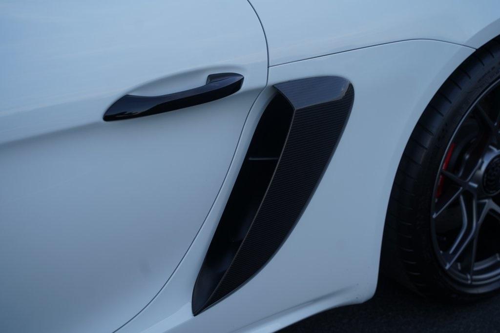 2024 Porsche 718 Cayman